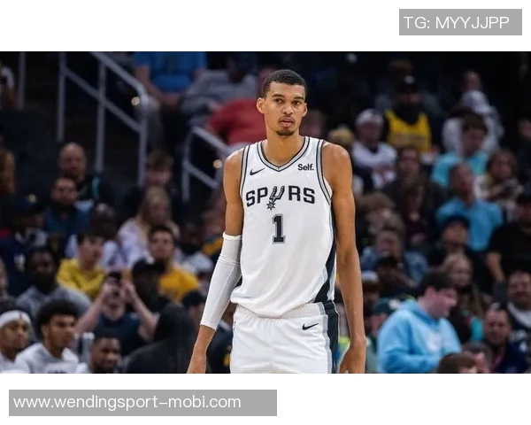 文班亚马称赞本赛季第二次战胜雷霆的比赛令人赏心悦目表现出色